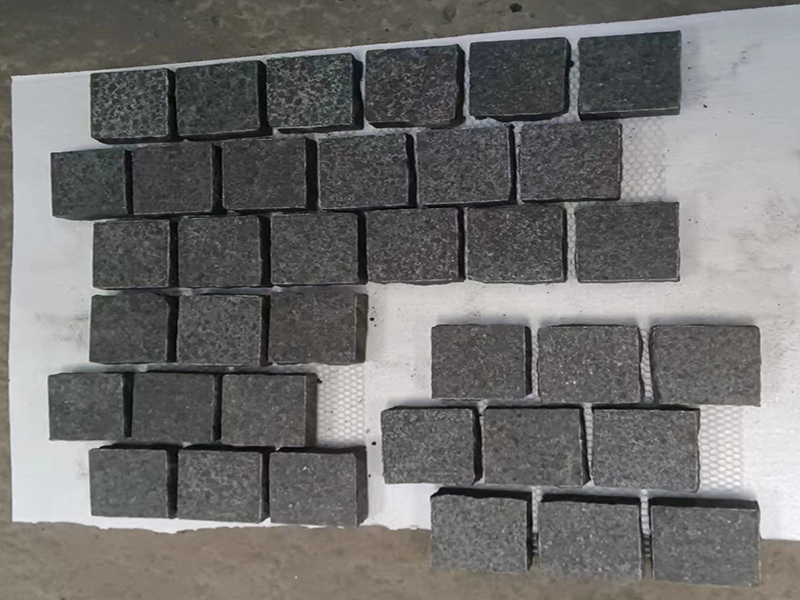 G684 flamed surface+natural edges